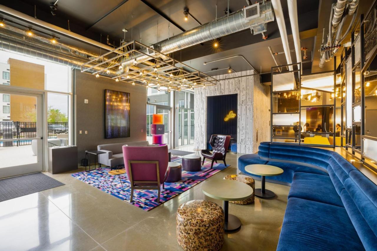 Hotel Aloft Austin Airport Exterior foto