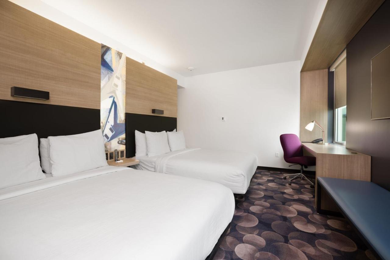 Hotel Aloft Austin Airport Exterior foto